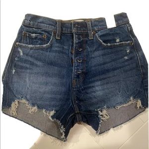NWT A&F high rise mom shorts sz 26,2